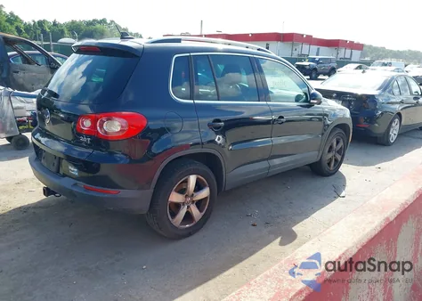 2010 Volkswagen Tiguan Wolfsburg Edition из США, поврежденный, VIN WVGAV9AX4AW513705